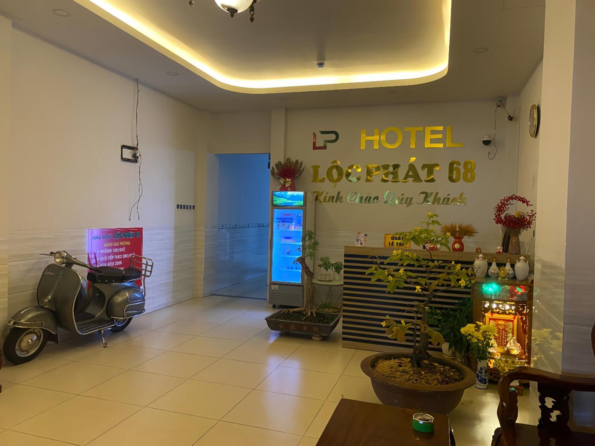 Nha Nghi Loc Phat 68 Thuan An Luaran gambar